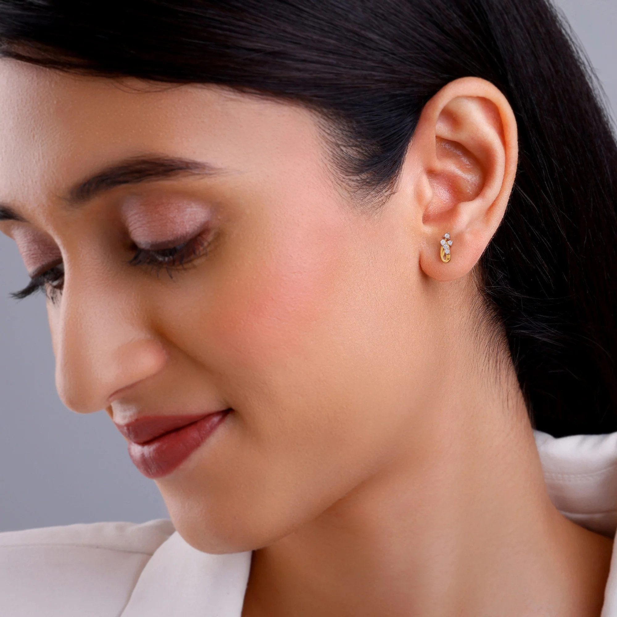 Gold Intertwine Glow Lab Grown Diamond Earrings - Image 3